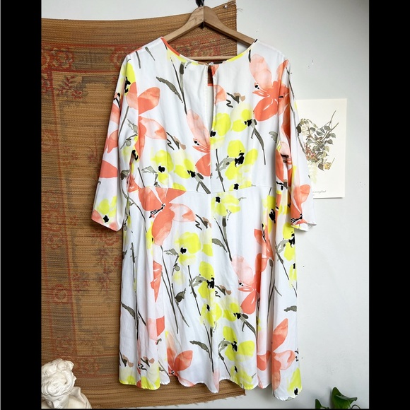 Lane Bryant • Spring Floral Retro Style Dress - Picture 3 of 8